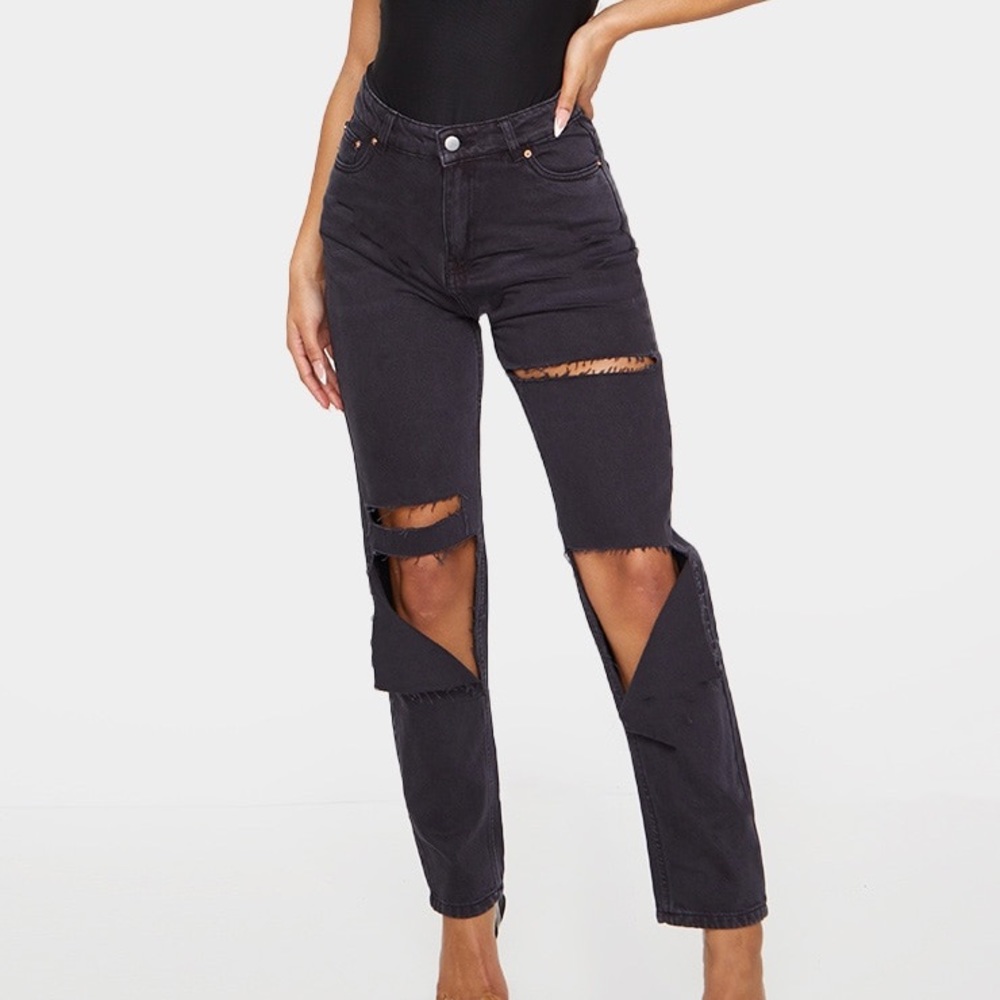 pretty little thing washed black slit knee jeans